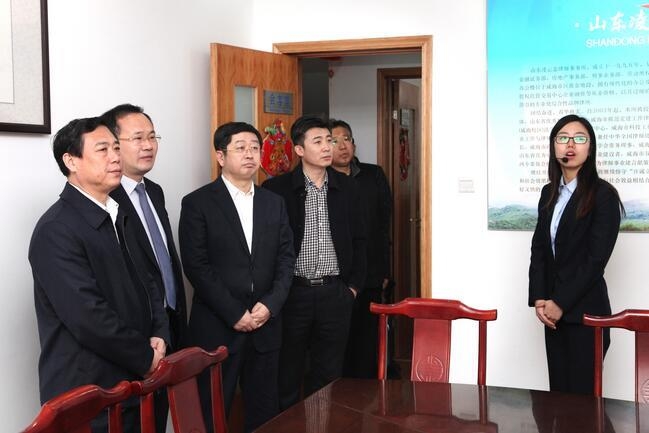 叶立耘副市长视察凌云志律师事务所