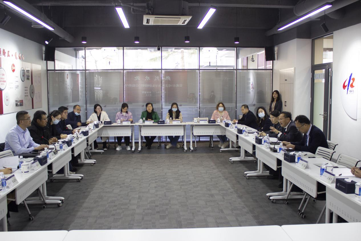 荣成市司法局领导及律师同仁 到凌云志法商学院参访交流