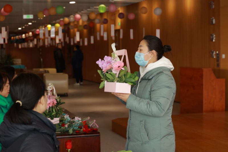 凌云志律师参加威海市律协“笑靥生花，春暖人间”“三八”节活动